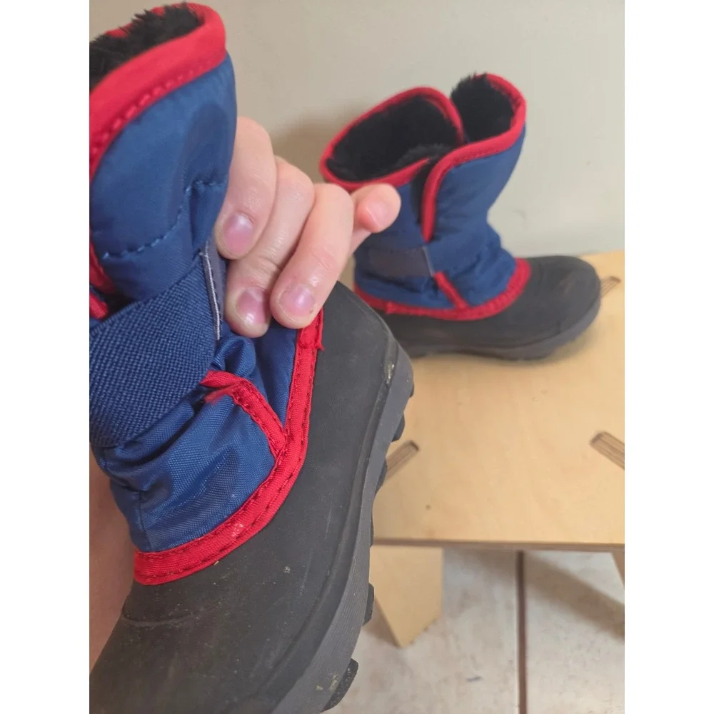 Kamik Snowbug 7 Kids Winter Boots Blue Red Waterproof Insulated Size 8 US 25 EU